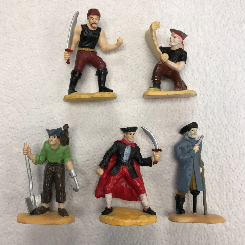 5 Safari Ltd Pirate action figures